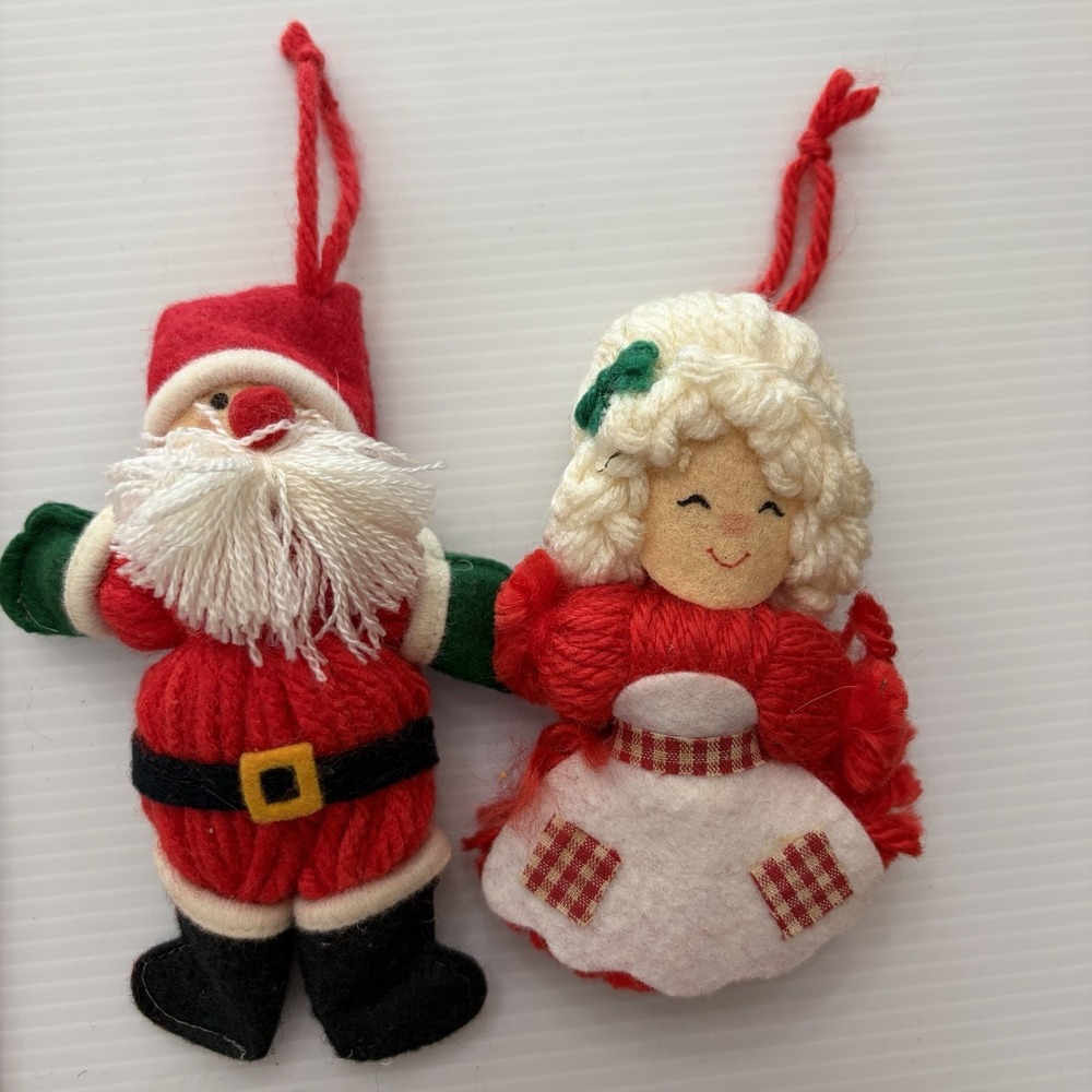 Vintage Handmade Yarn Mr. & Mrs. Clause Christmas Ornament Set Of 2